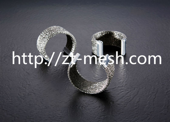 নমনীয় 20*60mm কম্প্রেসড নিটেড ওয়্যার মেশ শিল্প অ্যাপ্লিকেশনে চমৎকার পরিস্রাবণ এবং কাঠামোগত স্থিতিশীলতা প্রদান করে